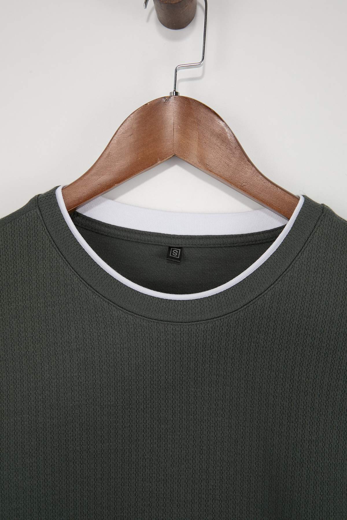 Trendyolmilla  Antrasit Oversize/Geniş Kesim Dokulu T-Shirt TMNSS26TS00017 - Görsel 5