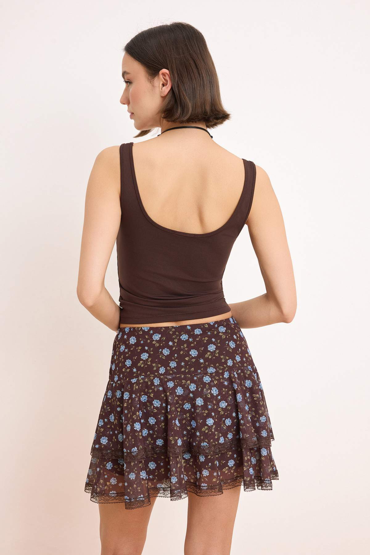 Trendyolmilla  Çok Renkli Çiçekli Şortlu Skater Dantel Detaylı Normal Bel Mini Tül Örme Etek TWOSS26ET00091 - Görsel 5