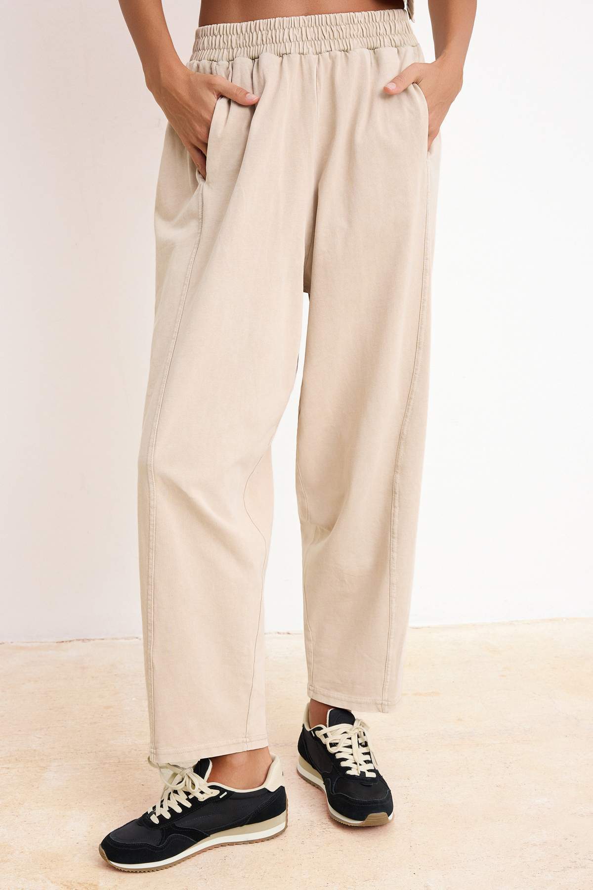 Trendyolmilla  Taş Relaxed Düşük Kol Kısa Kollu Tok %100 Pamuk Örme Alt-Üst Takım TWOSS26AU00120 - Görsel 3