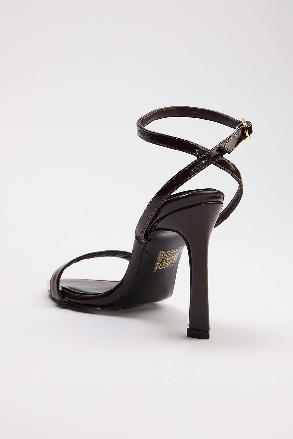 trendyol-shoes-womens-classic-high-heeled-sho