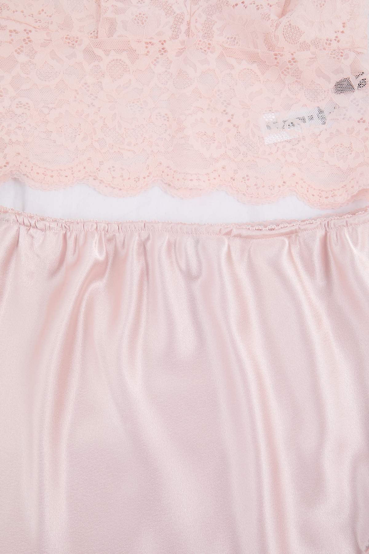 Trendyolmilla  Pudra Dantel Detaylı Etekli Saten Dokuma Pijama Takımı THMSS26PT00100 - Görsel 5