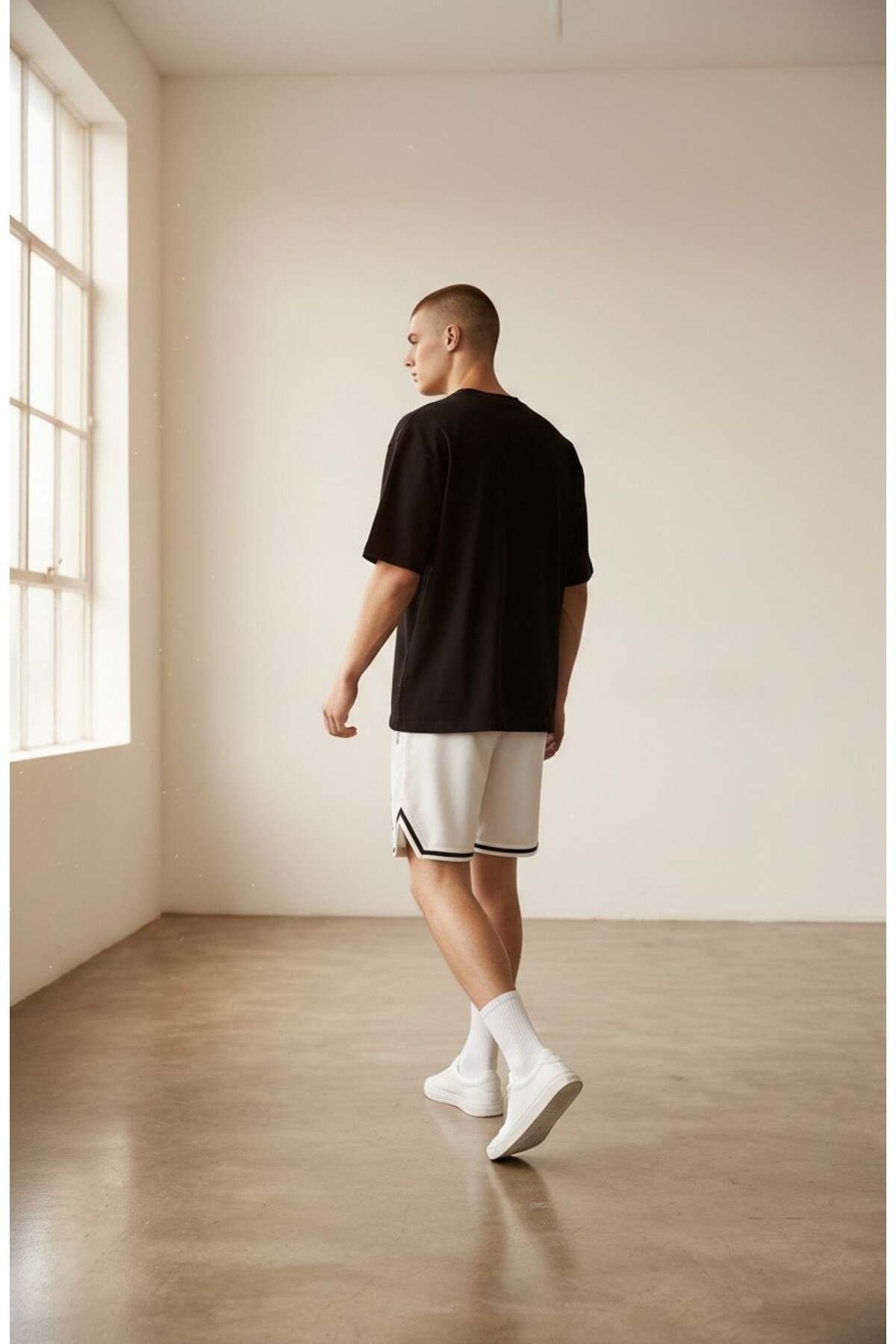 Altamira  Erkek Beyaz Superior Baskılı Paça Şeritli Şort - Görsel 2