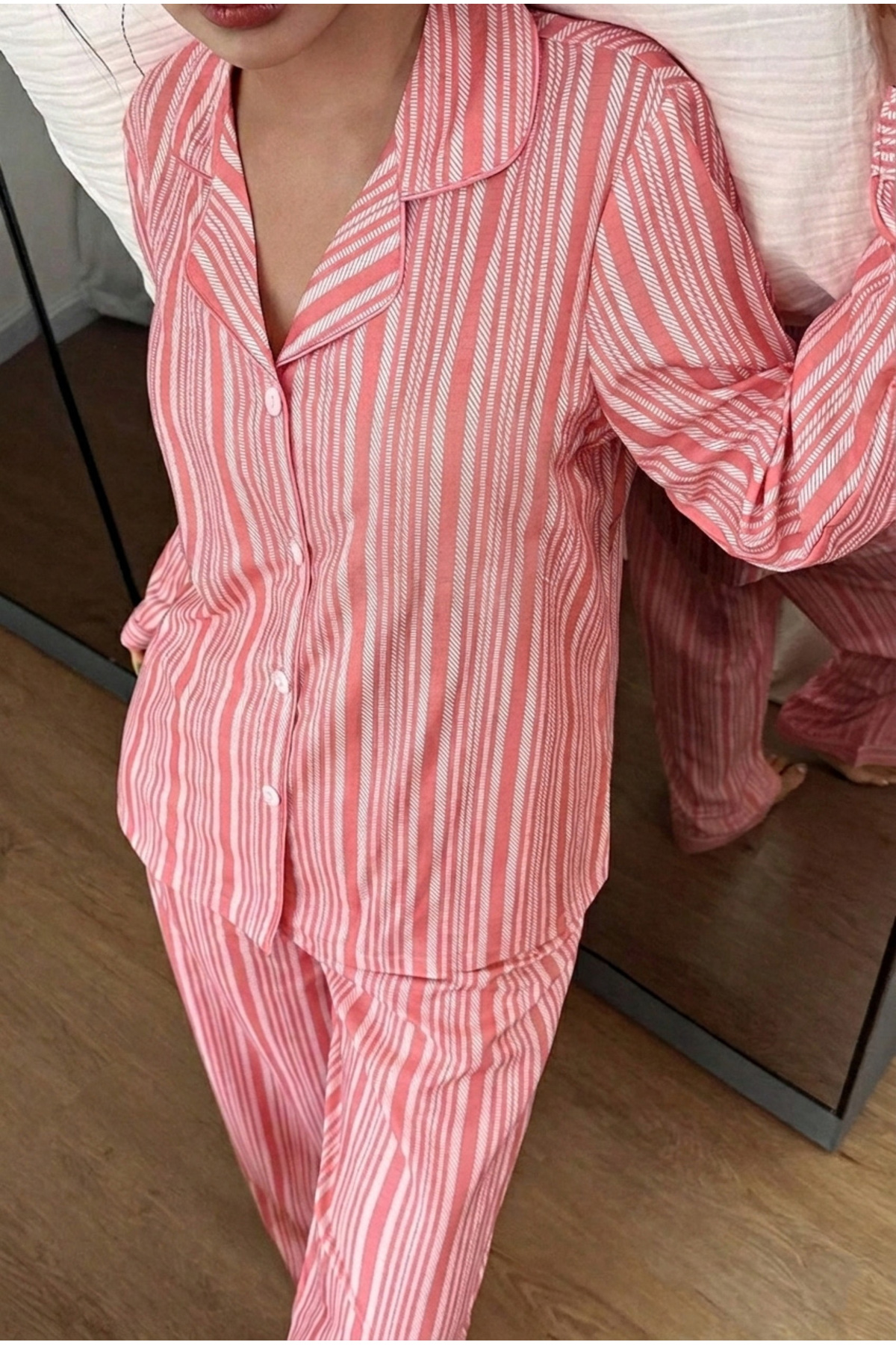 BELLA NOTTE Pembe Düğmeli Dikey Baskılı Uzun Kollu Pijama Takımı görsel 2