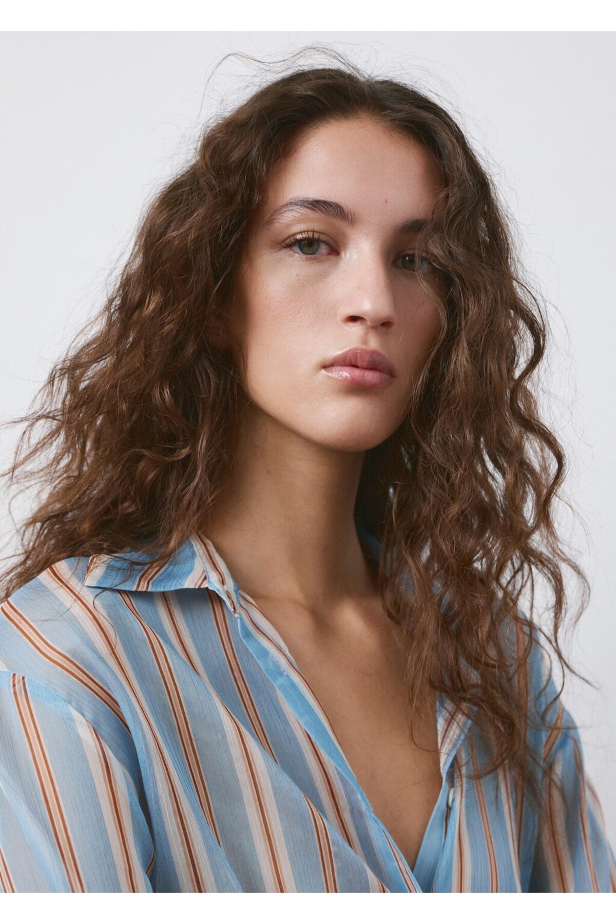 MANGO  Mendil desenli çizgili gömlek - Görsel 6