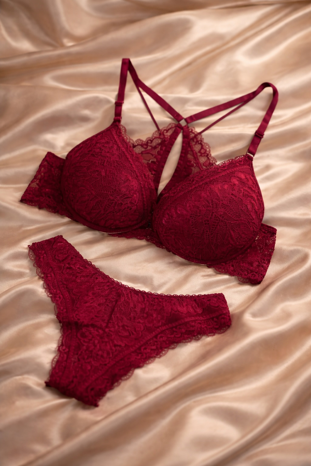 Luvia Lingerie  bordo push up destekli sırt kısmı kelebek model önden açılan 2'li takım fantezi iç giyim