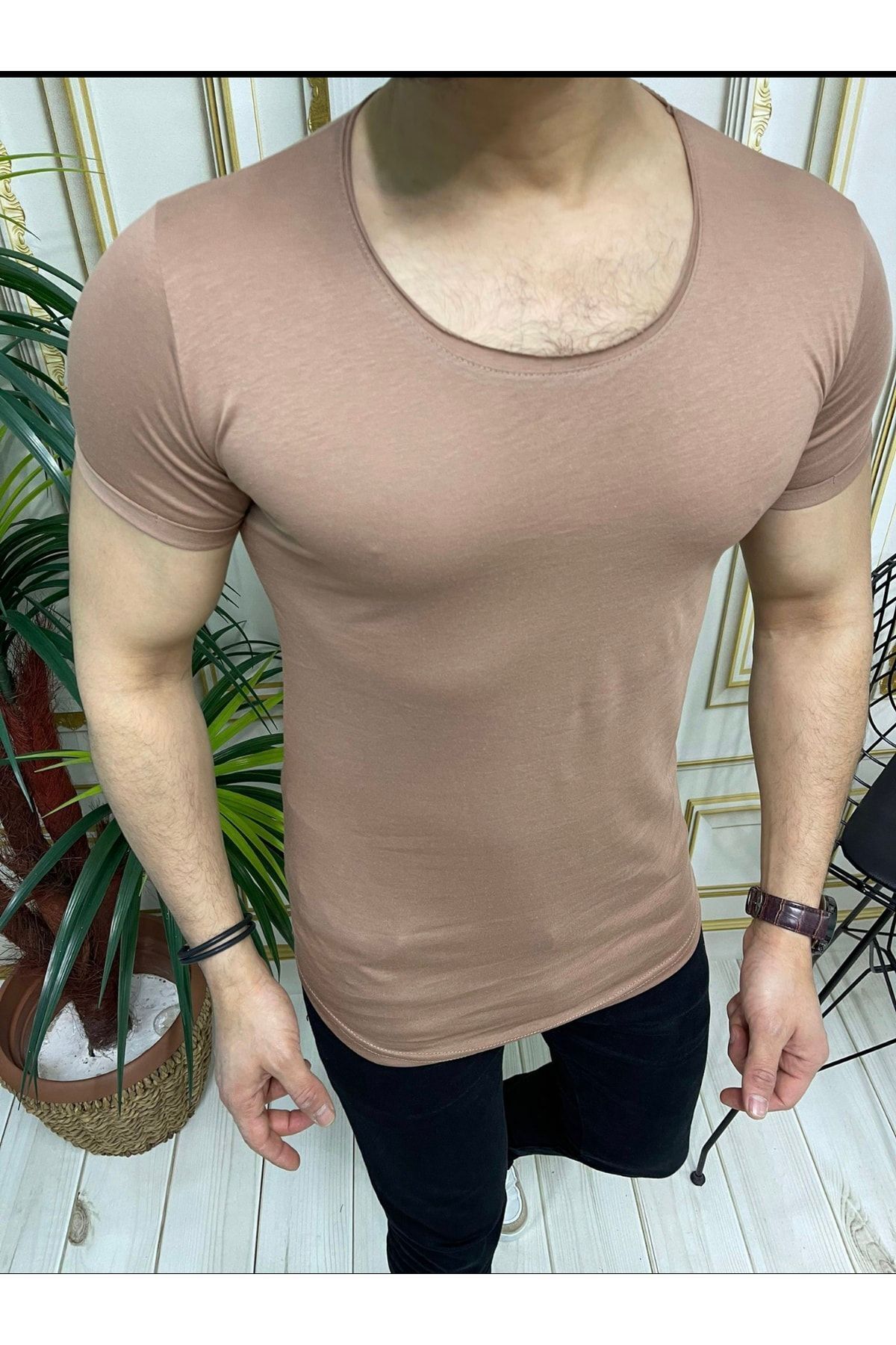 Men's Oval Neck Open Neck T-Shirt Mink