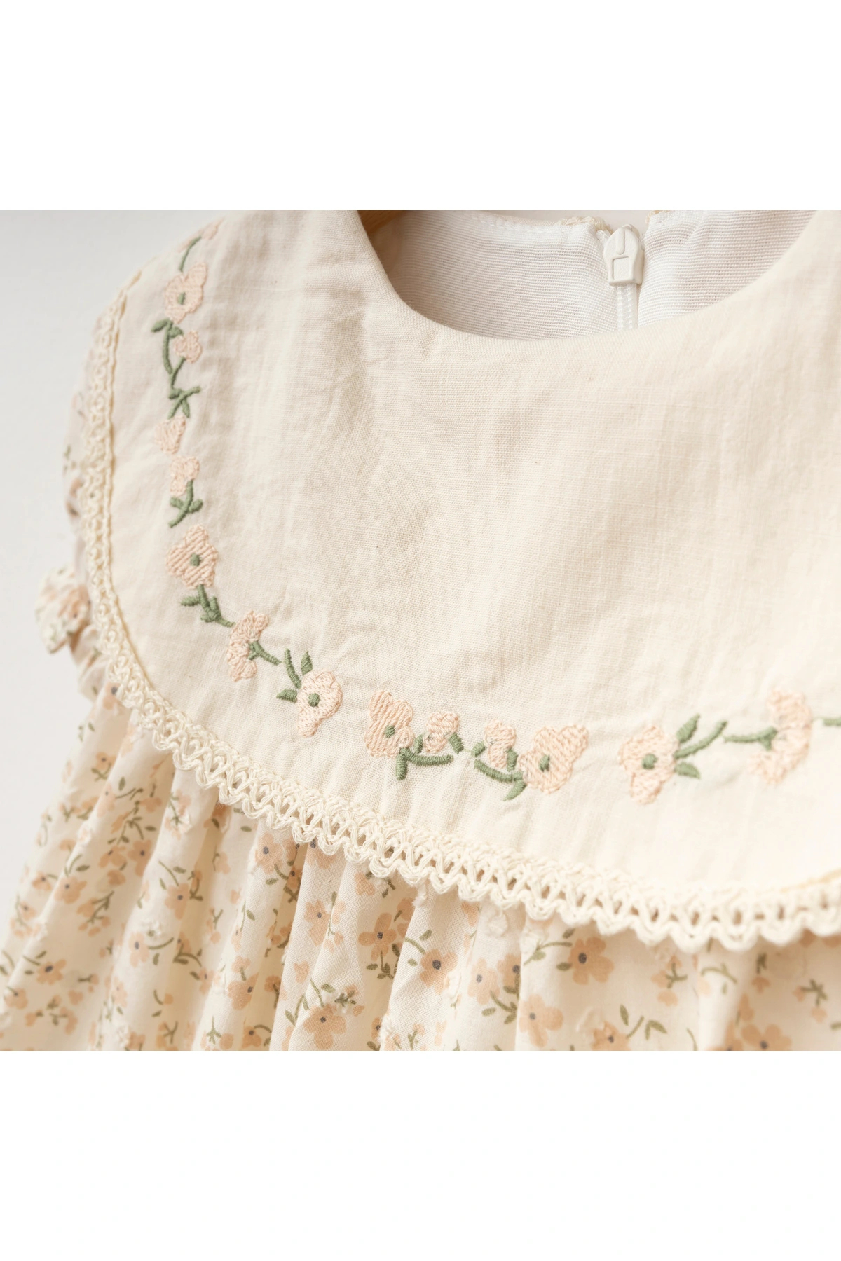 Lumia Baby Yaka Nakışlı Çiçek Desen Kız Bebe Elbise fotoğrafı 2 (önizleme)