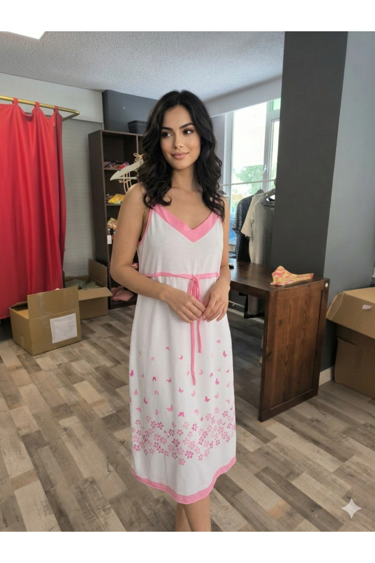 Hope Kelebek ve Çiçek Detaylı Beyaz Gecelik (%100 pamuk)