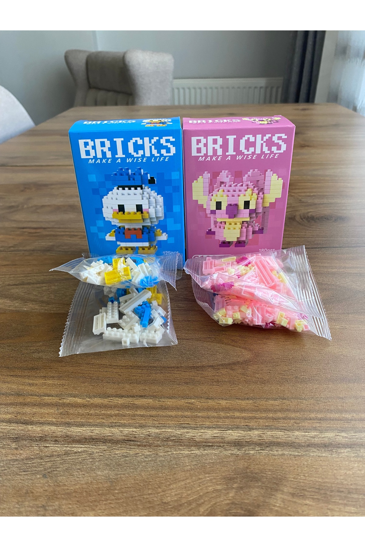 Bricks 🧩 Mini Donald Duck & Stitch 2’li Set Mikro Blok Karakter Yapım Seti – Koleksiyonluk Figür fotoğrafı 2 (önizleme)