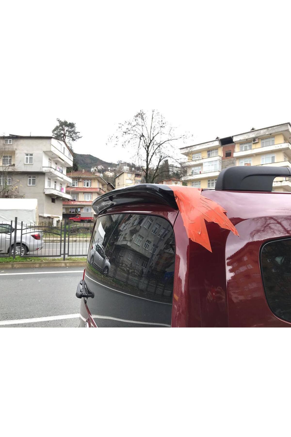 Fiat Fiorino uyumlu Parlak Siyah Spoiler Plastik