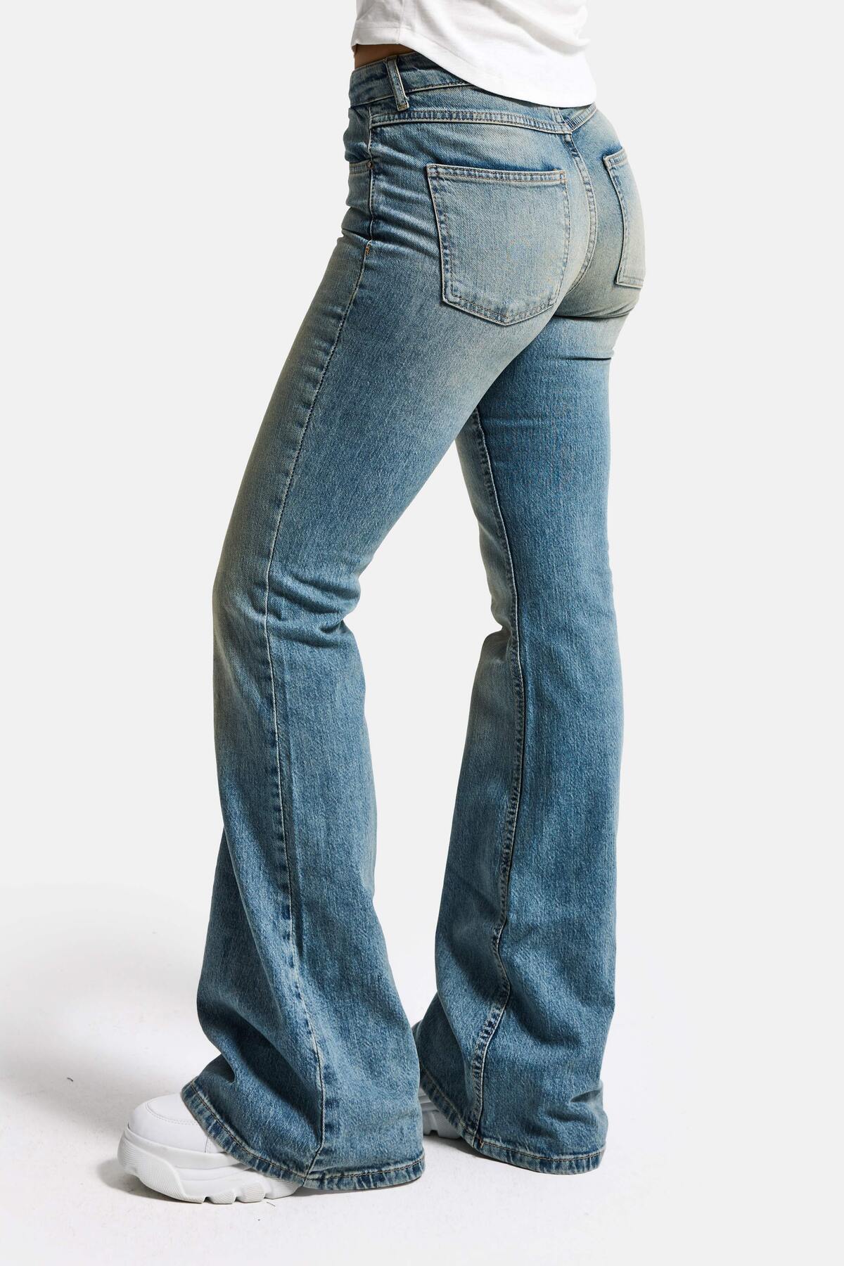 it's basic  Kadın A.Tint 4s6-32 Mid Rise Flare Fit Esnek Kumaş Denim Jean - Görsel 7