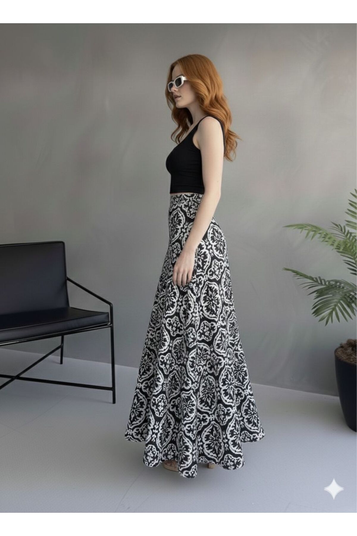fayora  Siyah Beyaz Desenli Uzun Bürümcük Kloş Etek - Görsel 3