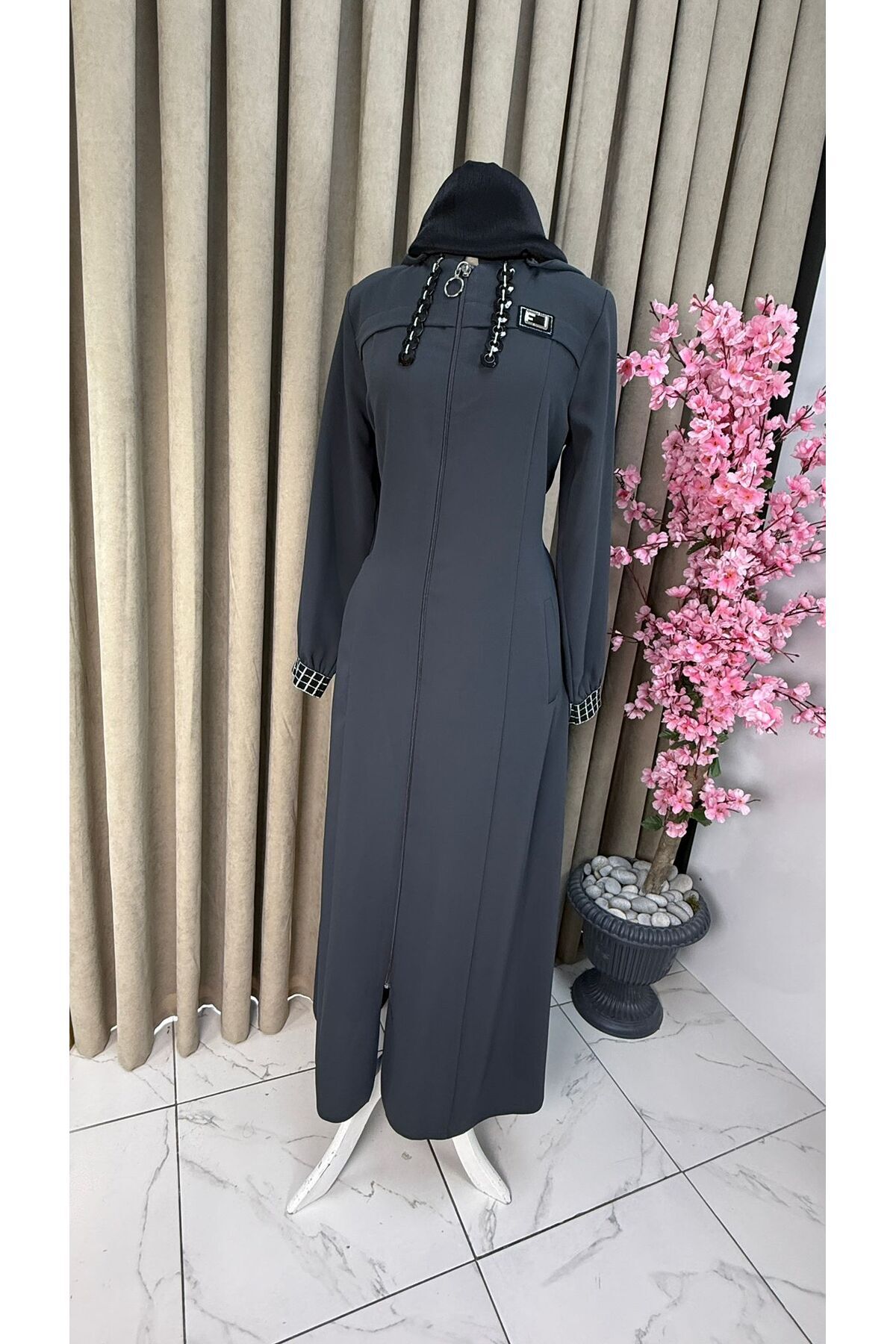 SARMODA FERMUARLI SEYYAR KAPİŞONLU TAM BOY FERACE GRİ