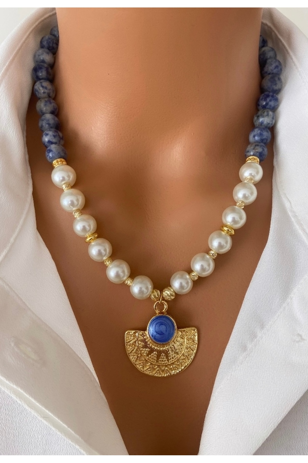 NATURAL STONE 10 mm Blue Agate & Pearl Design Necklace
