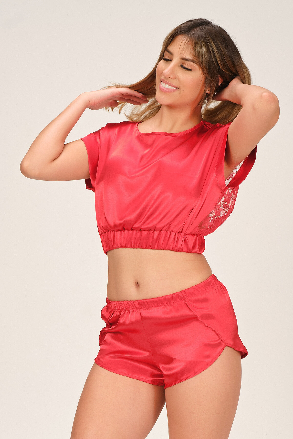 Jumelles Kırmızı Şortlu Crop Takım