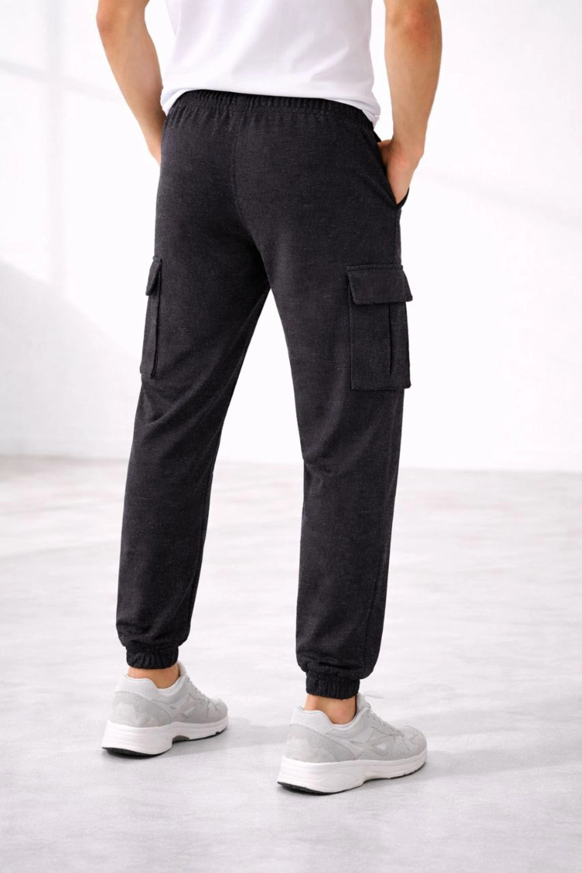 pilelistore Erkek Jogger Eşofman Altı Kargo Cepli Lastikli Paça Spor Pantolon - Füme fotoğrafı 2 (önizleme)