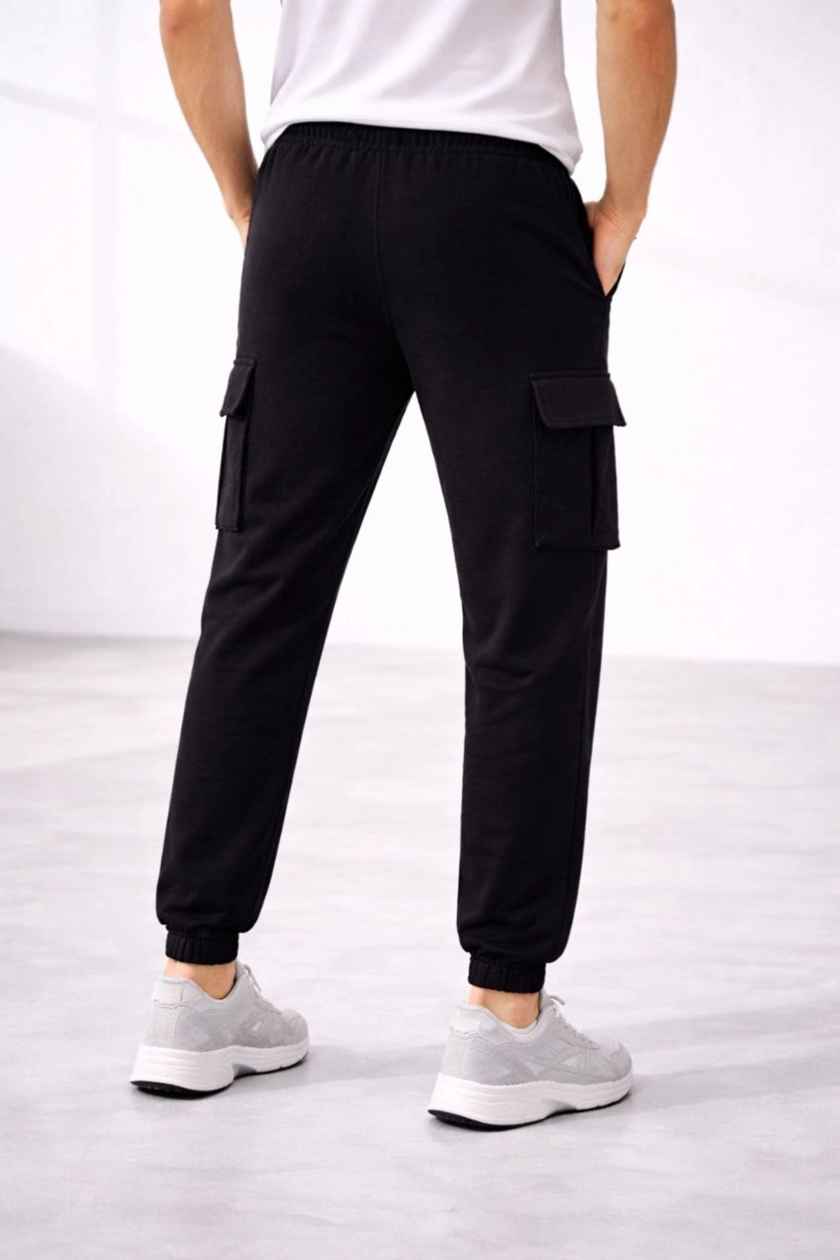 pilelistore Erkek Jogger Eşofman Altı Kargo Cepli Lastikli Paça Spor Pantolon - Siyah fotoğrafı 4 (önizleme)