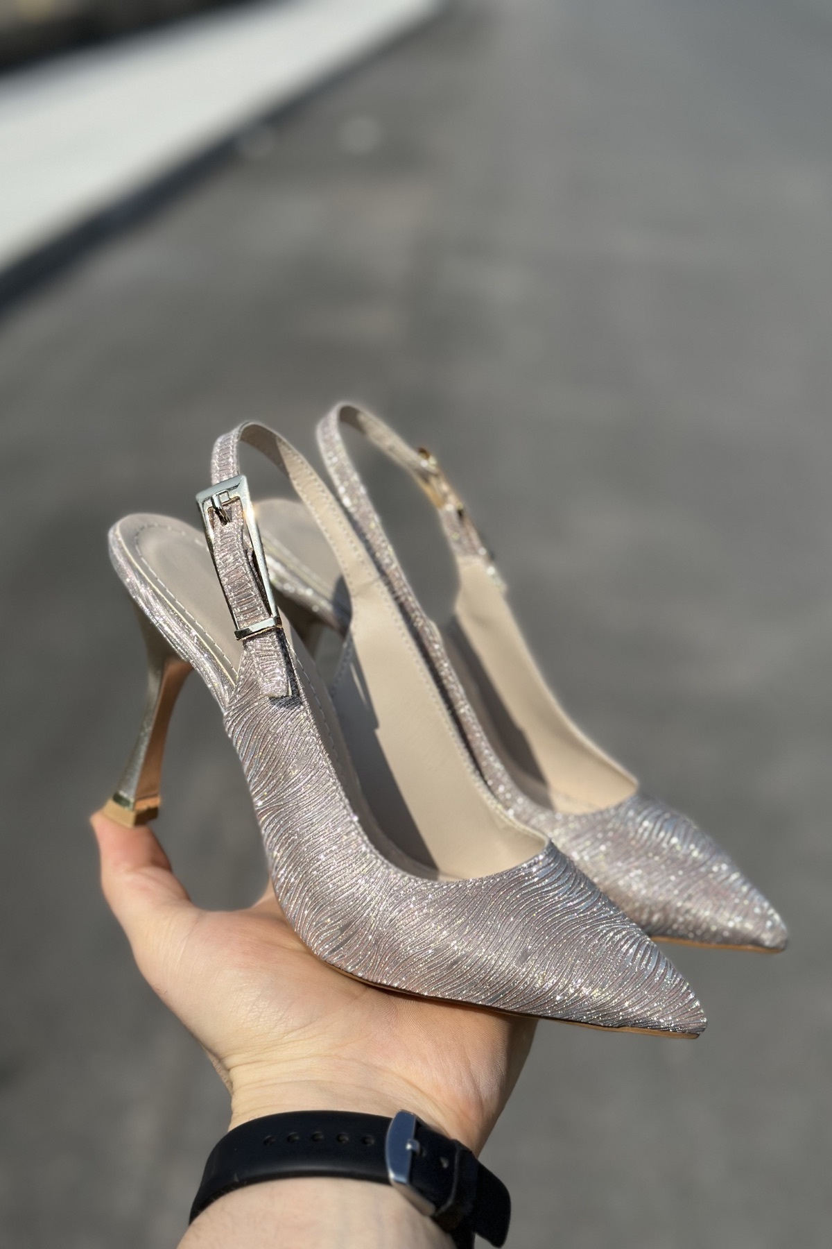 topuksarayı  Tao şampanya simli sivri burun slingback ince topuk kadın abiye ayakkabı - Görsel 2