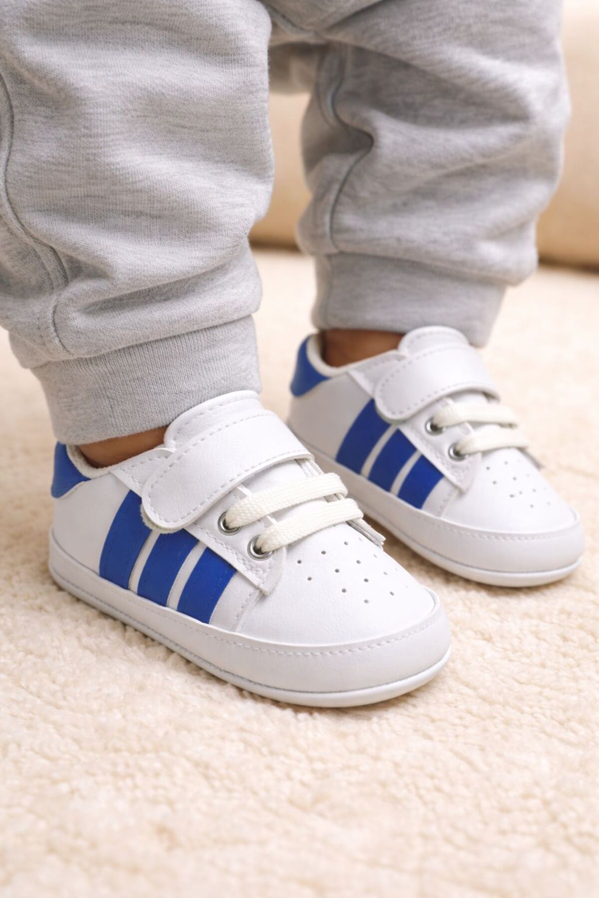 Baby First Step Shoes, Stretchy and Comfortable Sole, Velcro Anti-Slip Baby Shoes