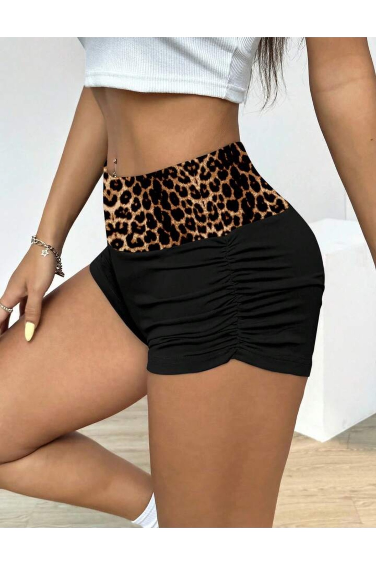 MAROVOAY Beli leopar desenli yüksek bel yanları büzgülü likralı mini tayt