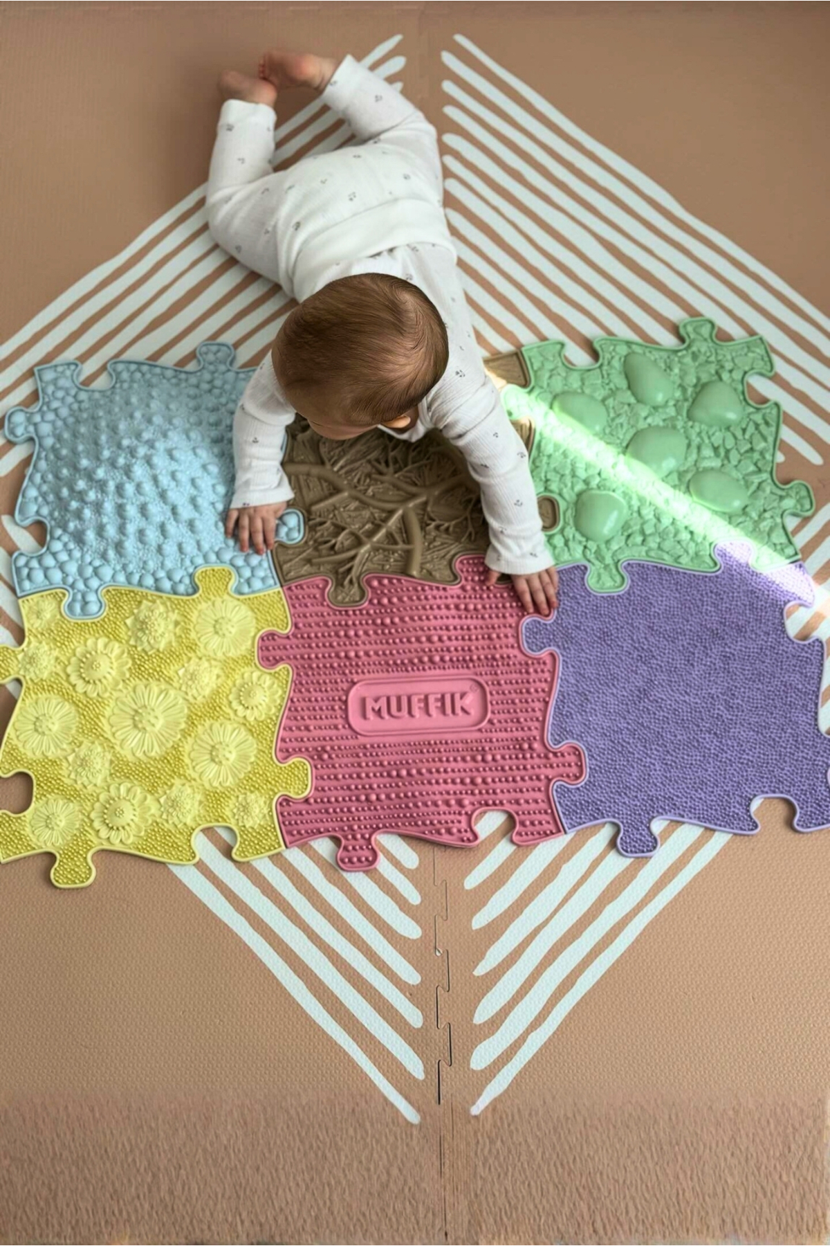 Muffik Baby Pastel Mat · 55x80 cm 6’lı Duyusal Aktivite Matı | Bebek Tummy Time & Motor Gelişim Oyun Halısı fotoğrafı 4 (önizleme)