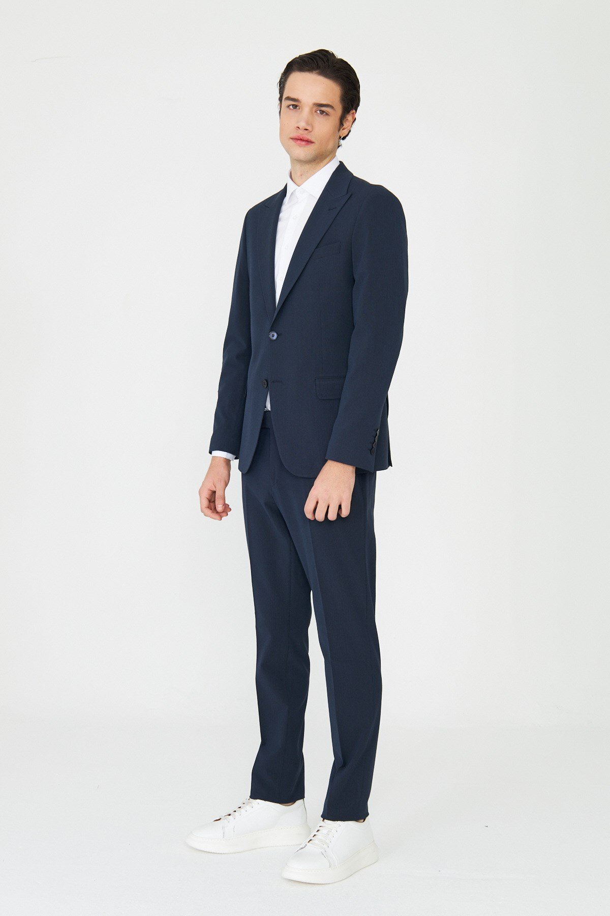 Lacivert Modern Slim Fit İnce Dokulu Kumaş Klasik Kesim Takım Elbise — سرمه‌ای WTK26K2612 — تصویر 3 از 7