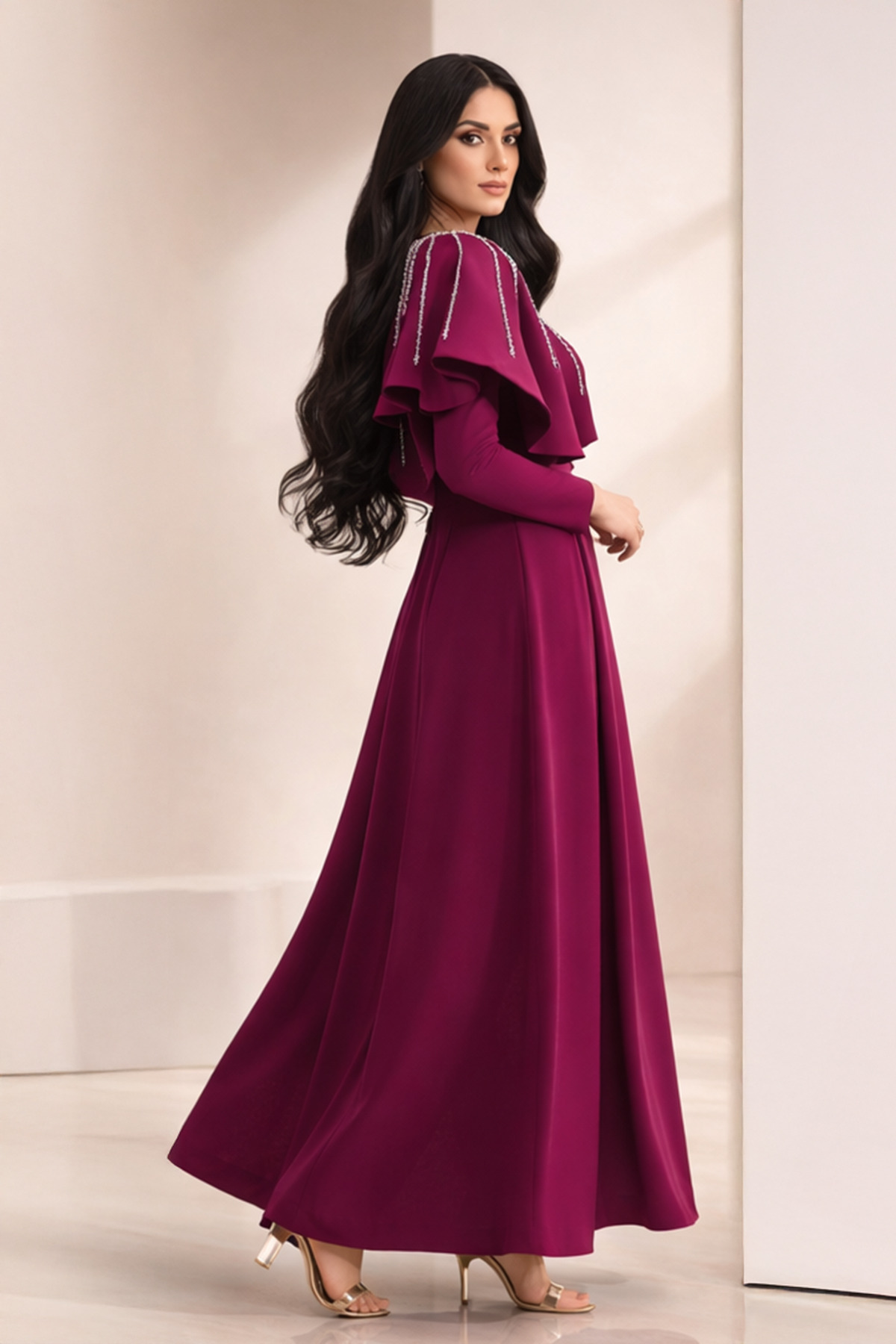 فستان تركي عنابي طويل بقصة مطرزة على الكتف