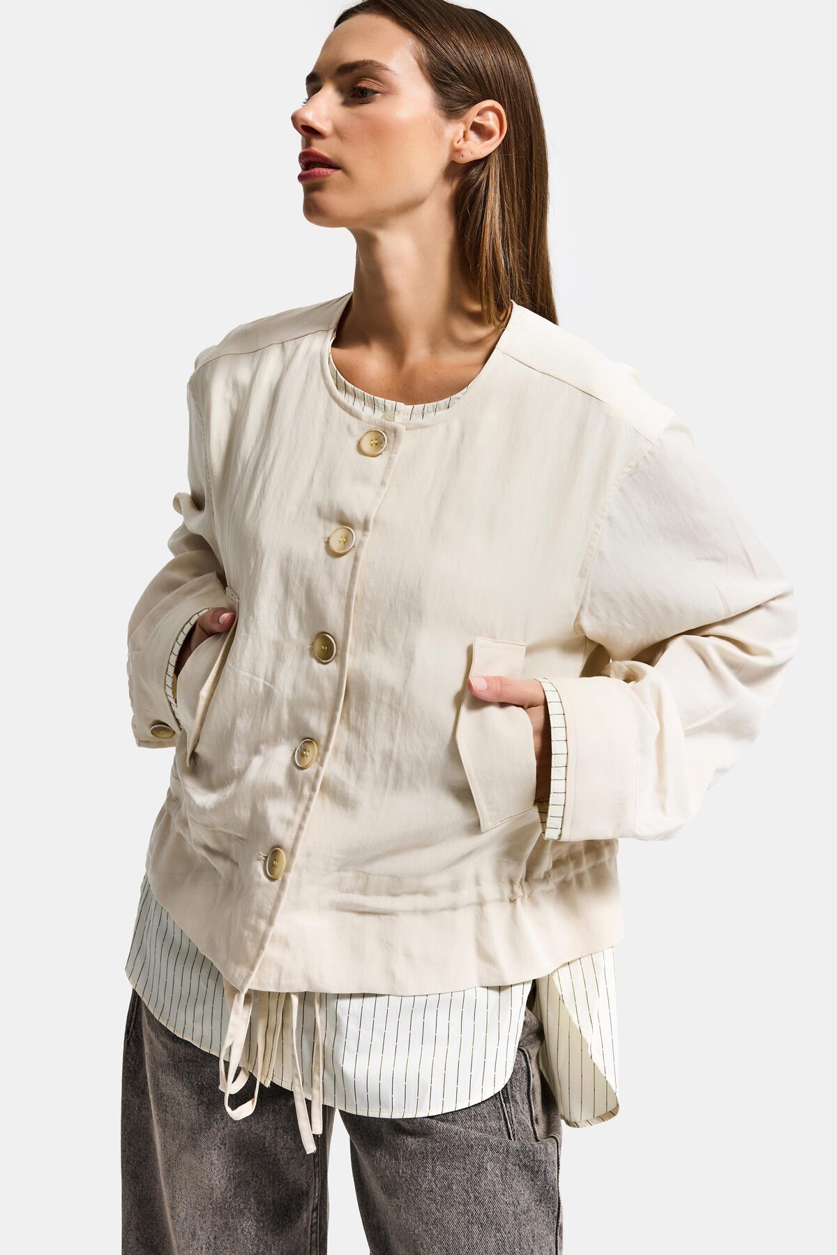 it's basic Women's Beige Yellow W5 Loose Cut Buttoned Special Design Double Piece Summer Jacket