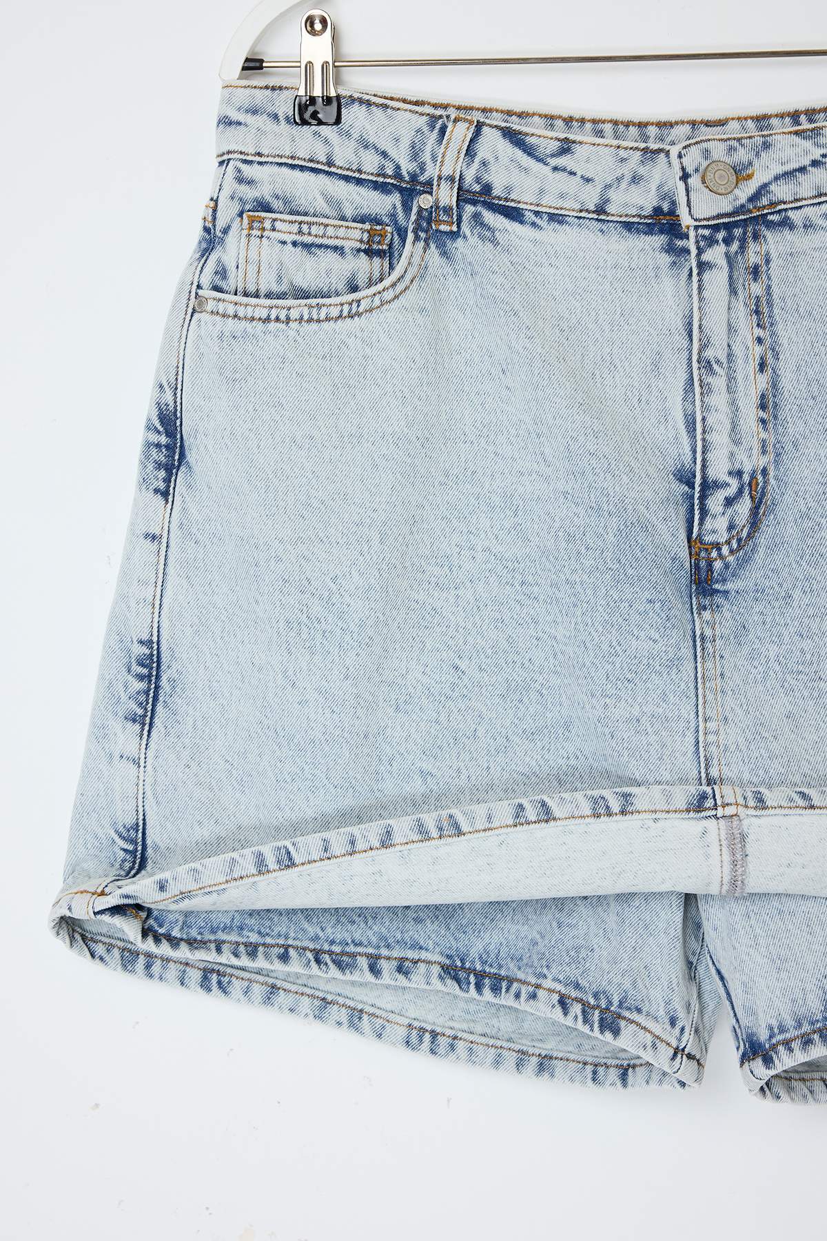 Trendyolmilla  Mavi Yüksek Bel Geniş Paça %100 Pamuk Non-Stretch Büyük Beden Şort Etek TBBSS25AP00032 - Görsel 3