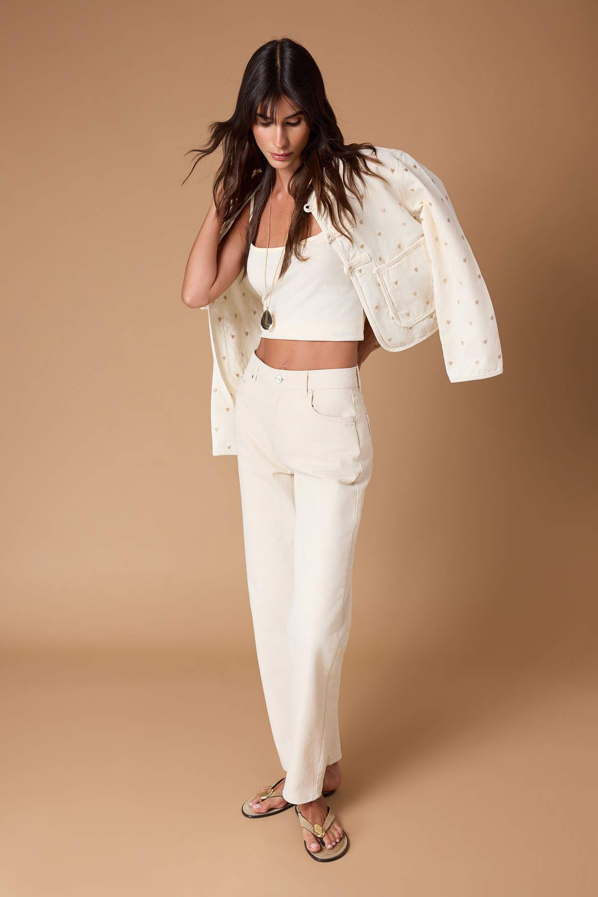 Trendyolmilla  Ekru Yüksek Bel YENİ MOM %100 Pamuk Non-Stretch Jeans TWOAW26JE00273 - Görsel 2