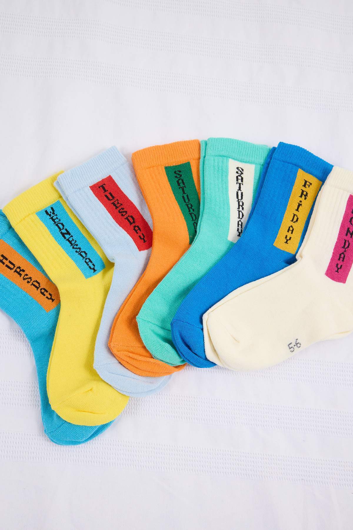 trendyolkids-boys-slogan-socks