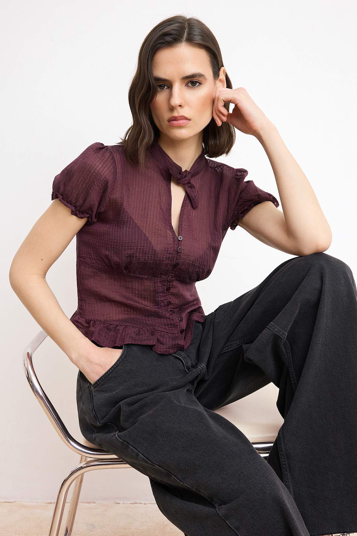 Trendyolmilla  Mürdüm Düğmeli Hafif Bedene Oturan Gömlek TWOSS26GO00112 - Görsel 2