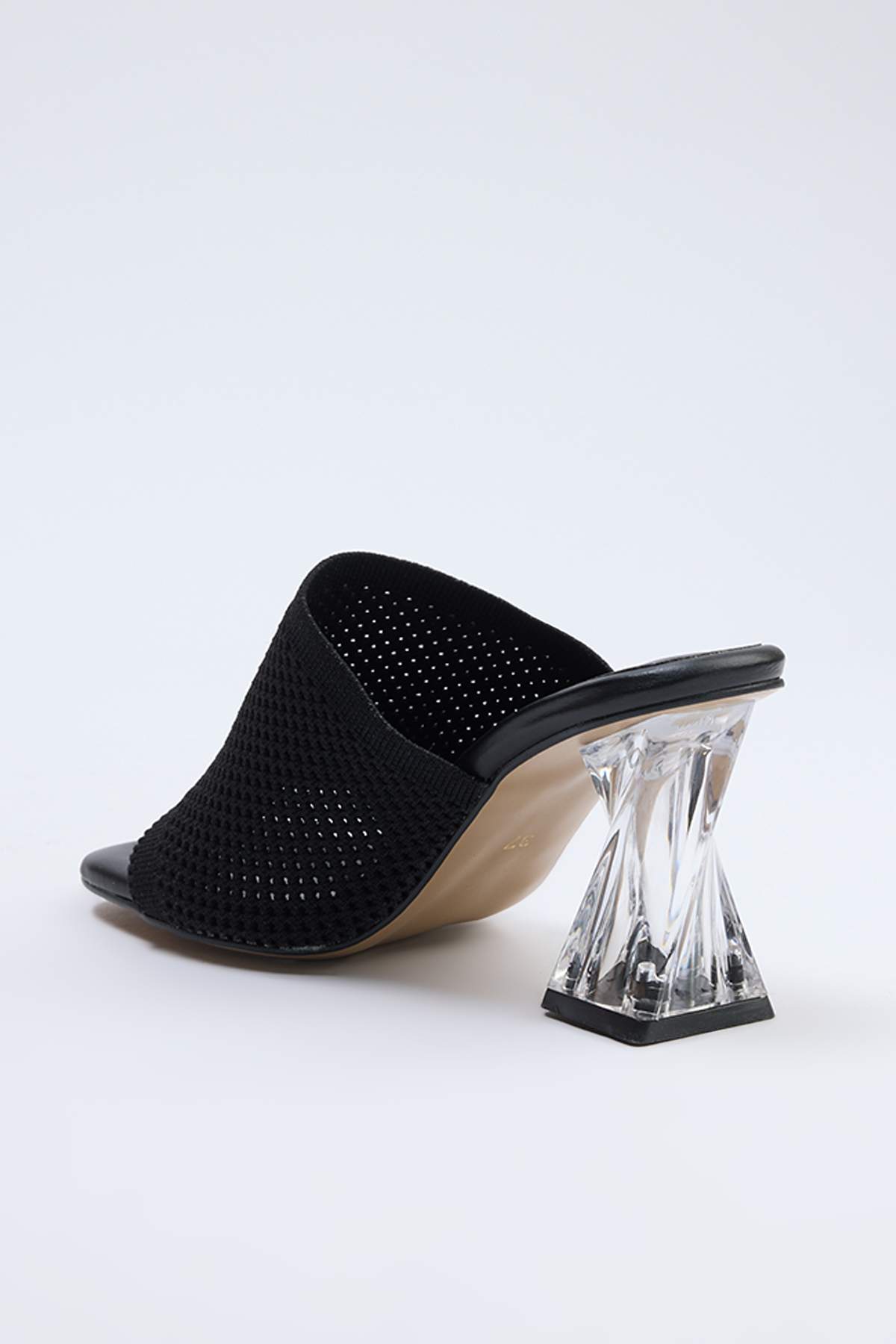 trendyol-shoes-womens-slippers