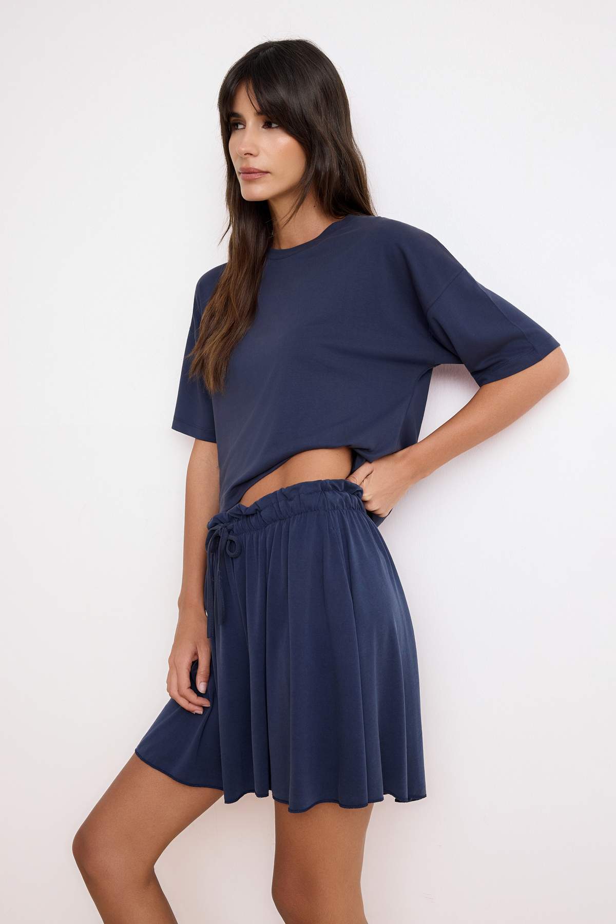 Trendyolmilla  Antrasit Oversize Düşük Kol Kısa Kollu Geniş Paça Modal Örme Alt-Üst Takım TWOSS26AU00134 - Görsel 2