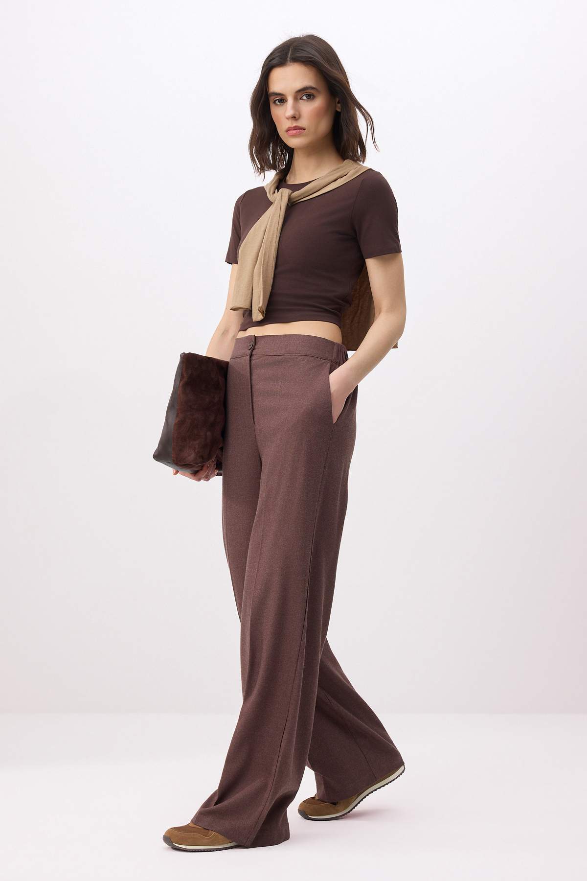 Trendyolmilla Kahverengi Kalın Tuşeli Wide Leg/Geniş Paça Yüksek Bel Pantolon TWOSS26PL00136