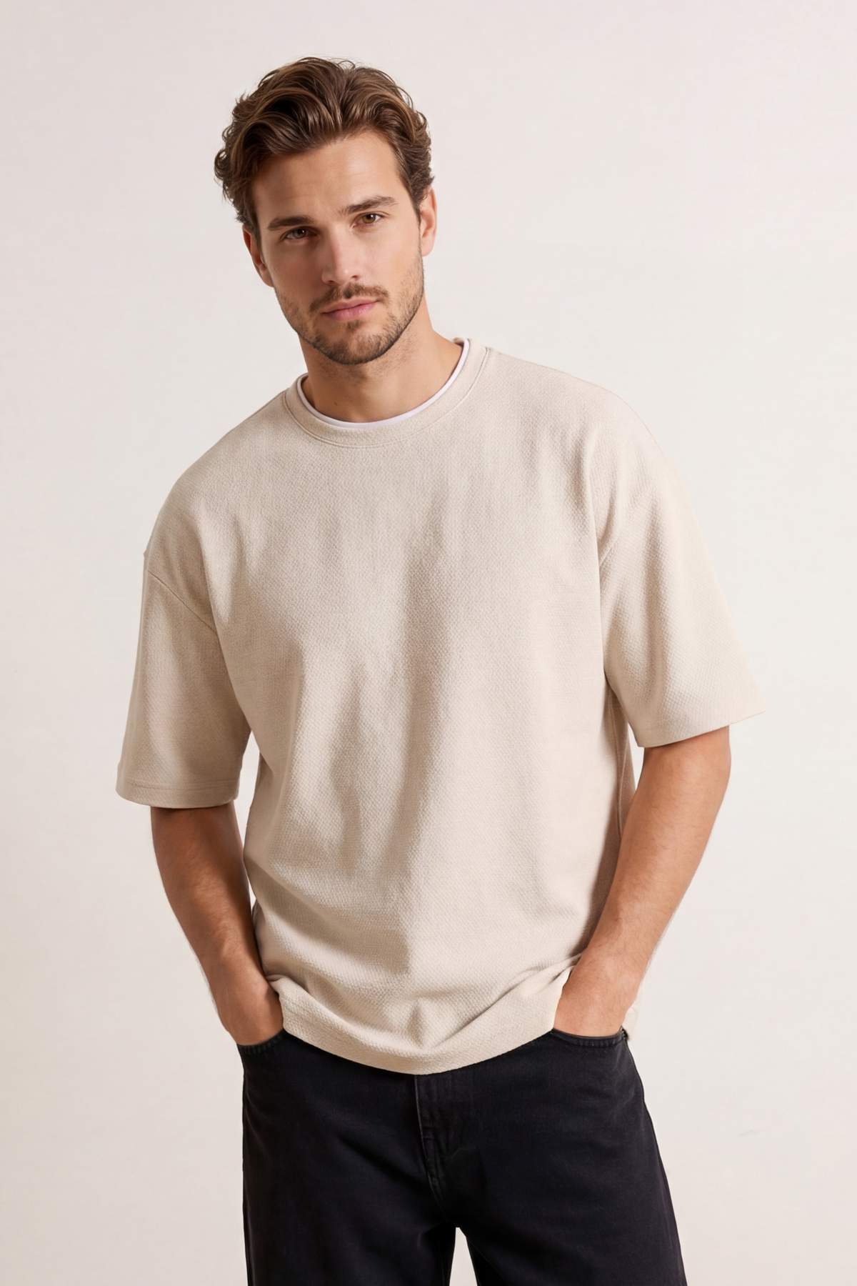 Trendyolmilla  Taş Oversize/Geniş Kesim Dokulu T-Shirt TMNSS26TS00017