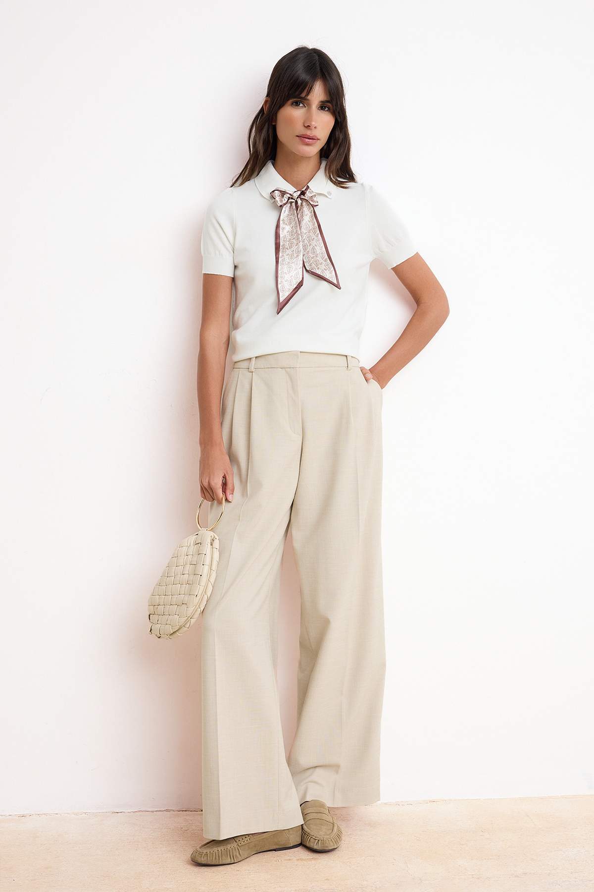 Trendyolmilla  Ekru Fular Detaylı Premium İplik/ Özel İplik Triko Bluz TWOSS26BZ00159 - Görsel 2