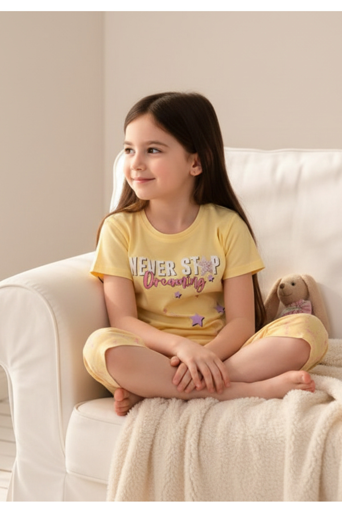 vitmo Bebek - Çocuk %100 Pamuk Kısa Kollu Kapri Kız Pijama Takımı Never Stop Sarı fotoğrafı 2 (önizleme)