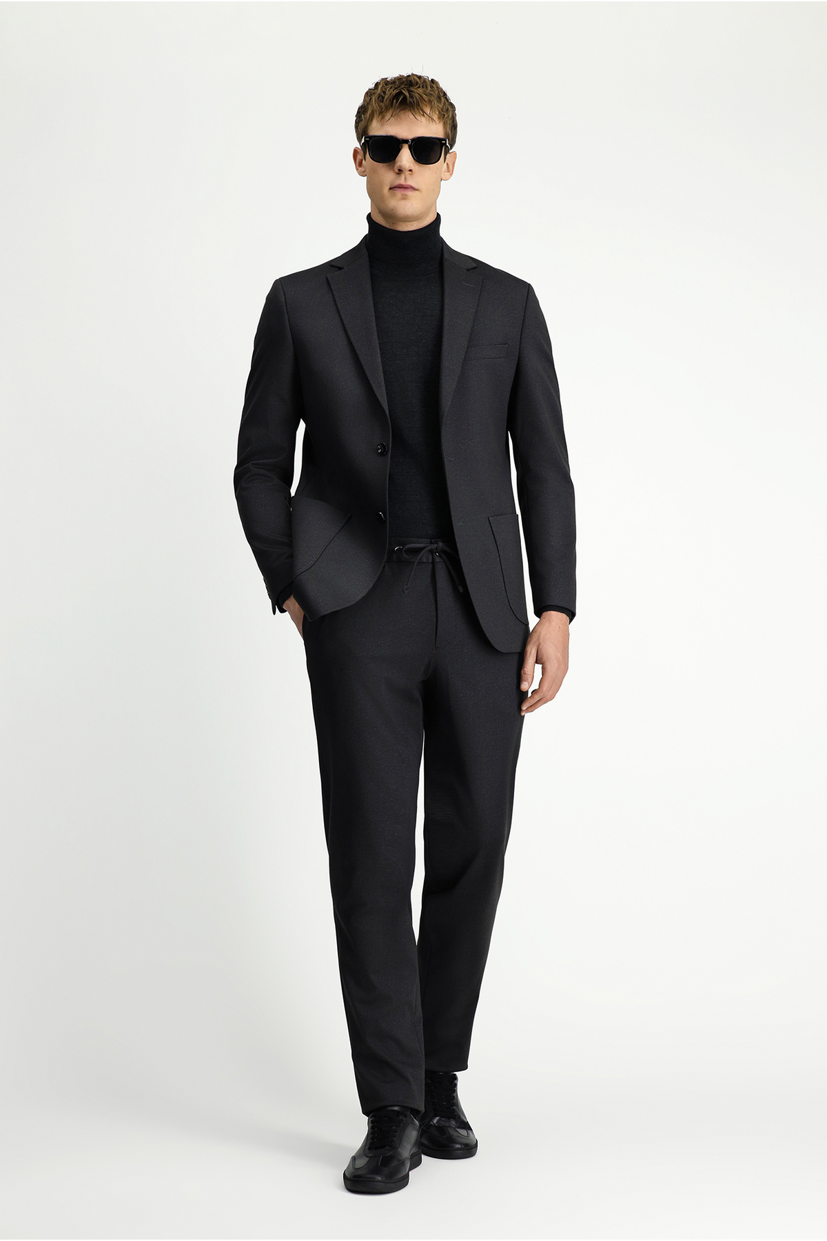 Kiğılı  6 Drop Regular Fit Standart Kesim Desenli Beli Lastikli İpli Takım Elbise - Görsel 2