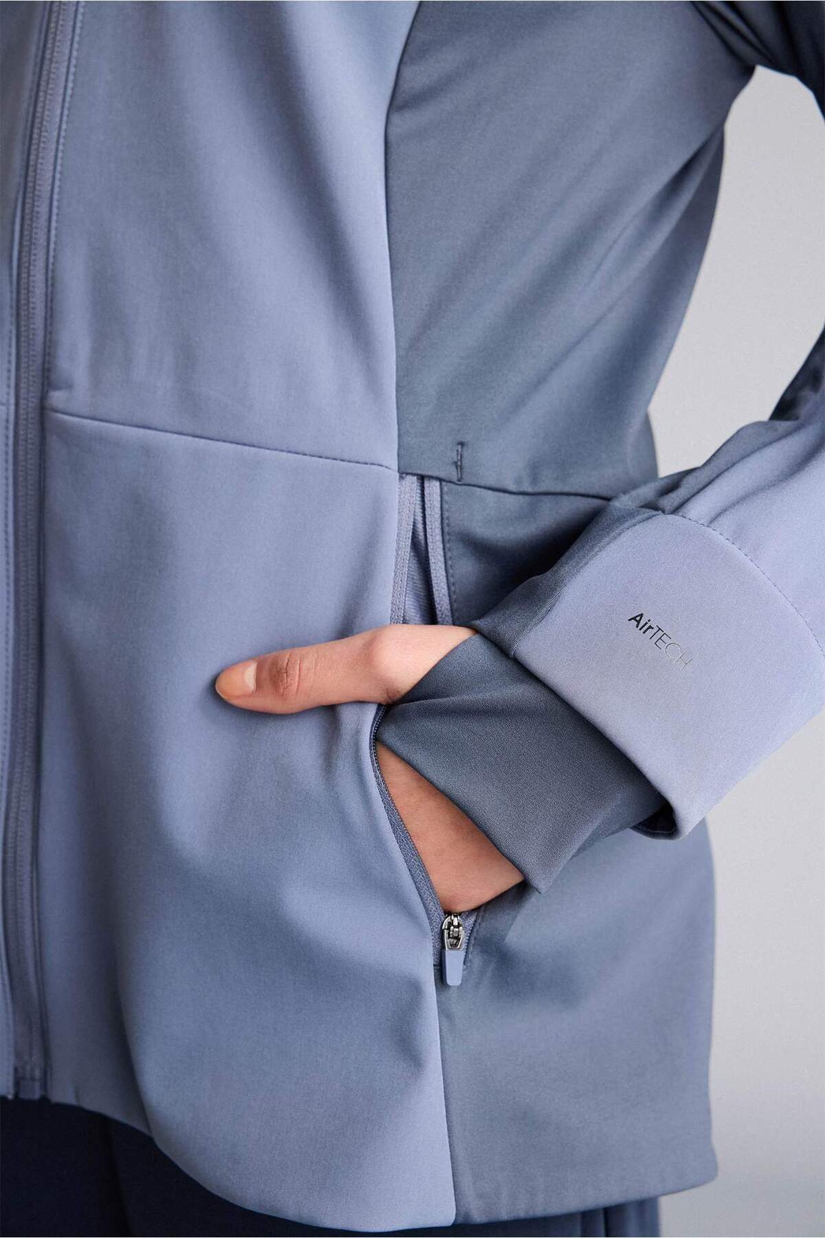 Defacto  Su İtici Slım Fıt Kapüşonlu Fermuarlı Softshell Mont G0237AX26SP - Görsel 4