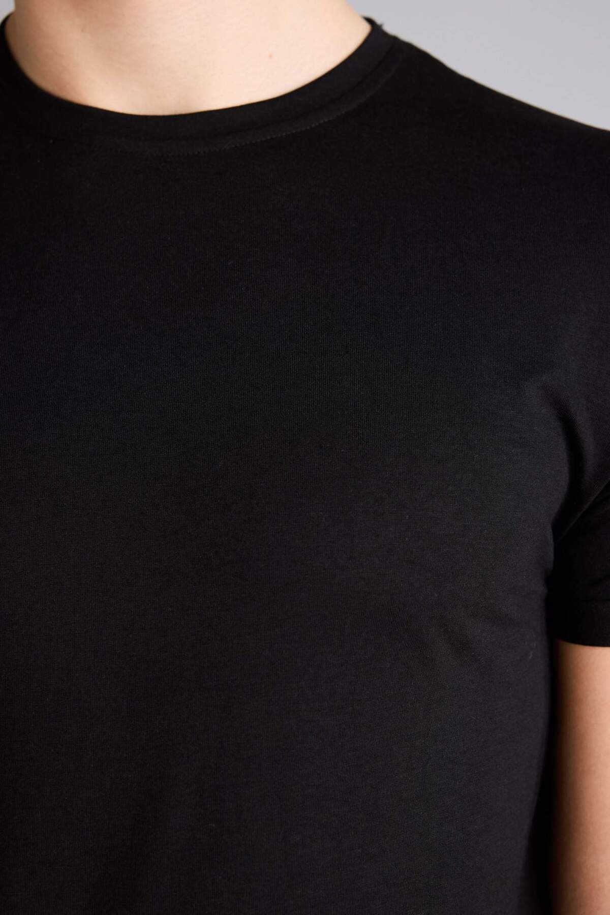 Defacto  Long Muscle Fit Bisiklet Yaka Kısa Kollu Tişört N2104AZ26SP - Görsel 4