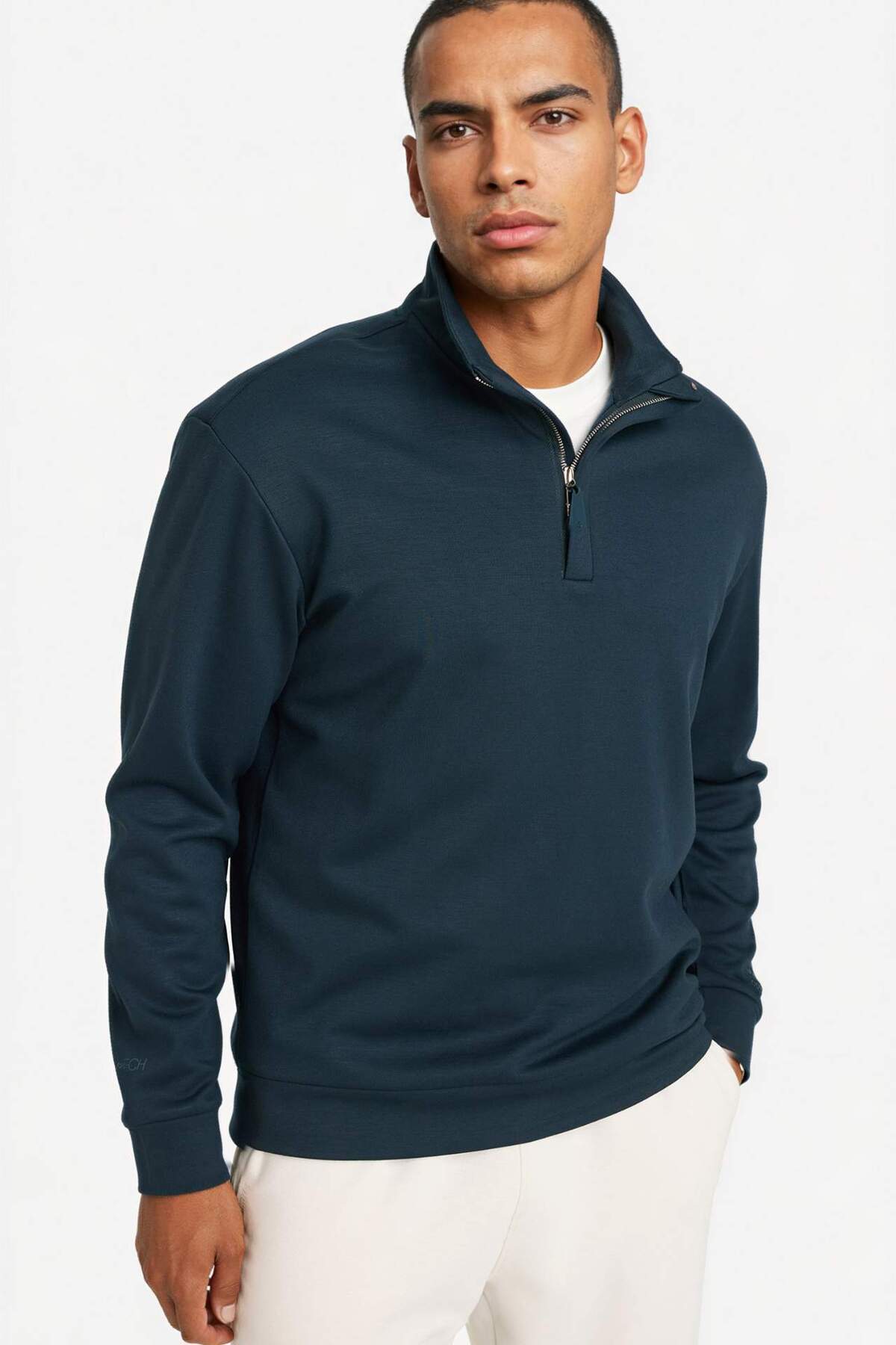 Defacto Ultra Yumuşak Standart Fıt Modal Sweatshirt G8148AX25WN