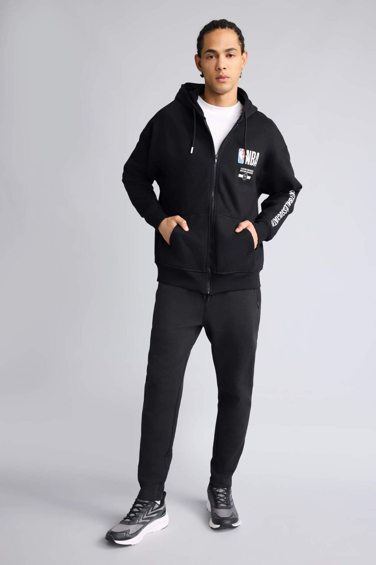 Defacto  NBA Wordmark Oversıze Kapüşonlu Fermuarlı Sweatshırt G0264AX26SP - Görsel 2