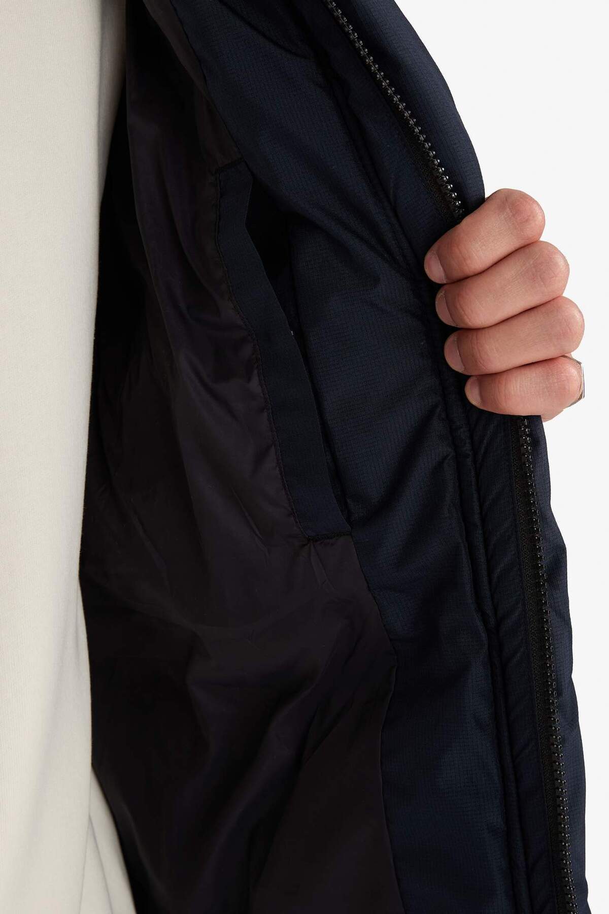 Su İtici Kapüşonlu Parka Mont F5724AX25CW — سرمه‌ای — تصویر 8 از 8