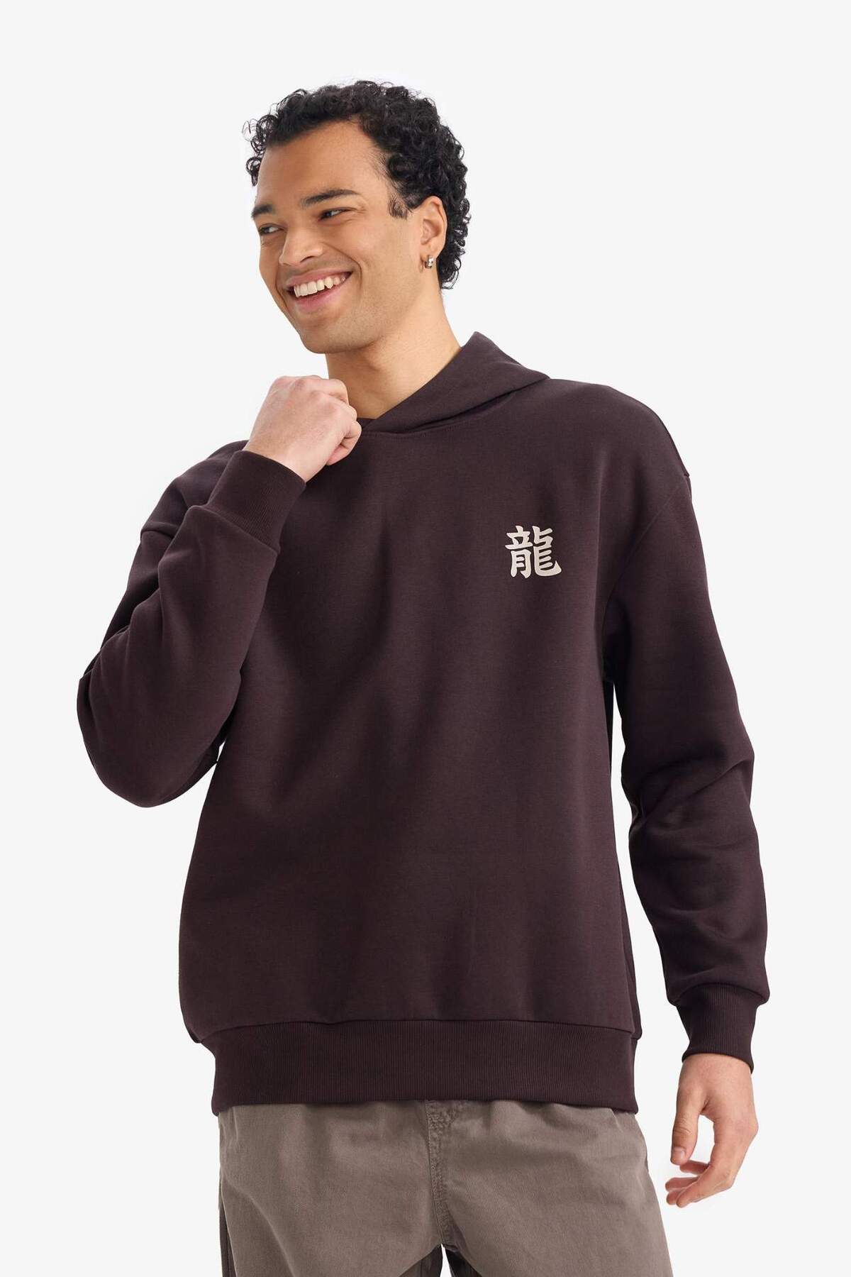 DeFacto Pamuklu Boxy Fit Kapüşonlu Baskılı Sweatshirt F8188AX26SP görsel 4