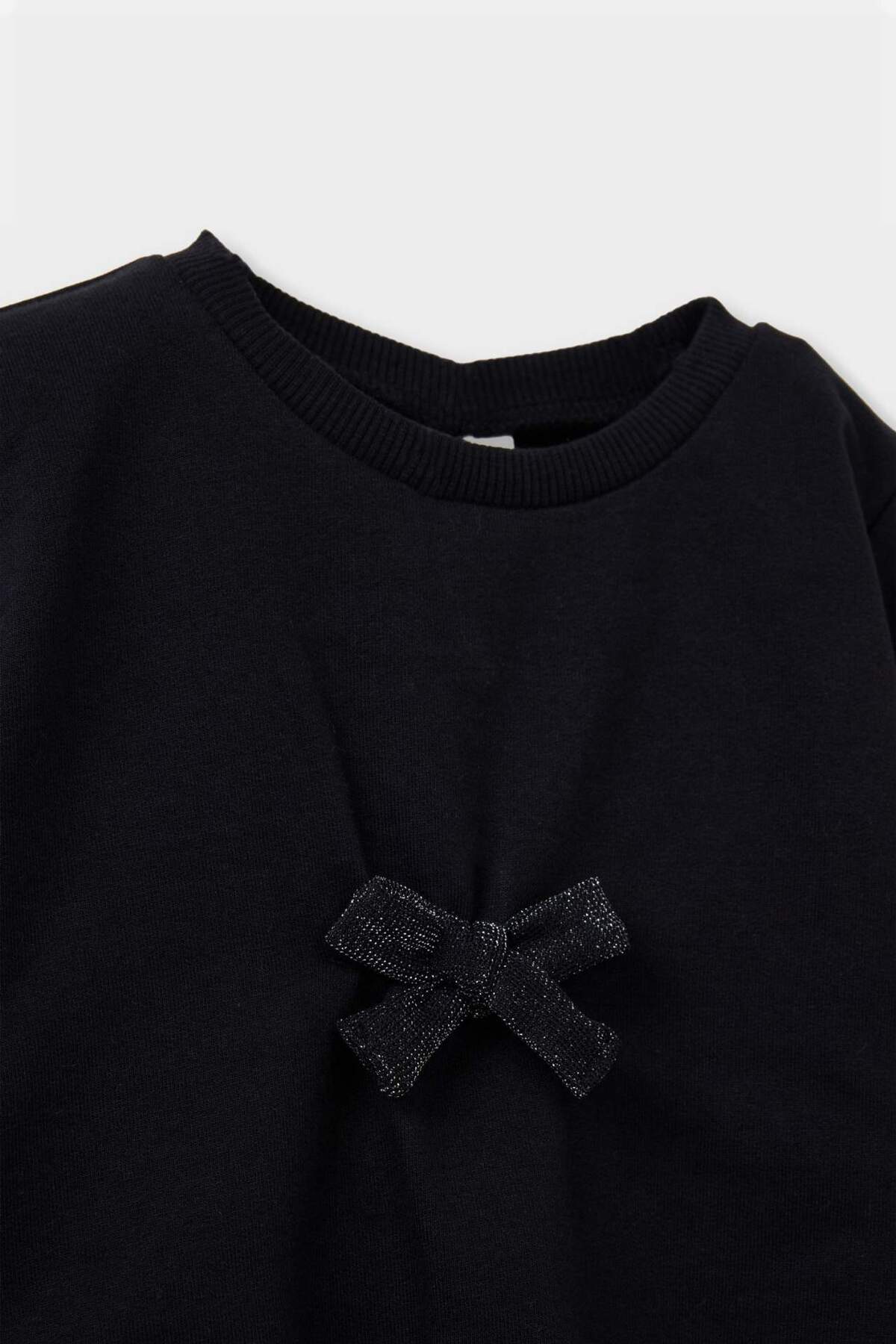 Defacto Yılbaşı Temalı 2'li Takım Fiyonklu Sweatshirt Etek Kız Bebek G5761A525WN fotoğrafı 5 (önizleme)