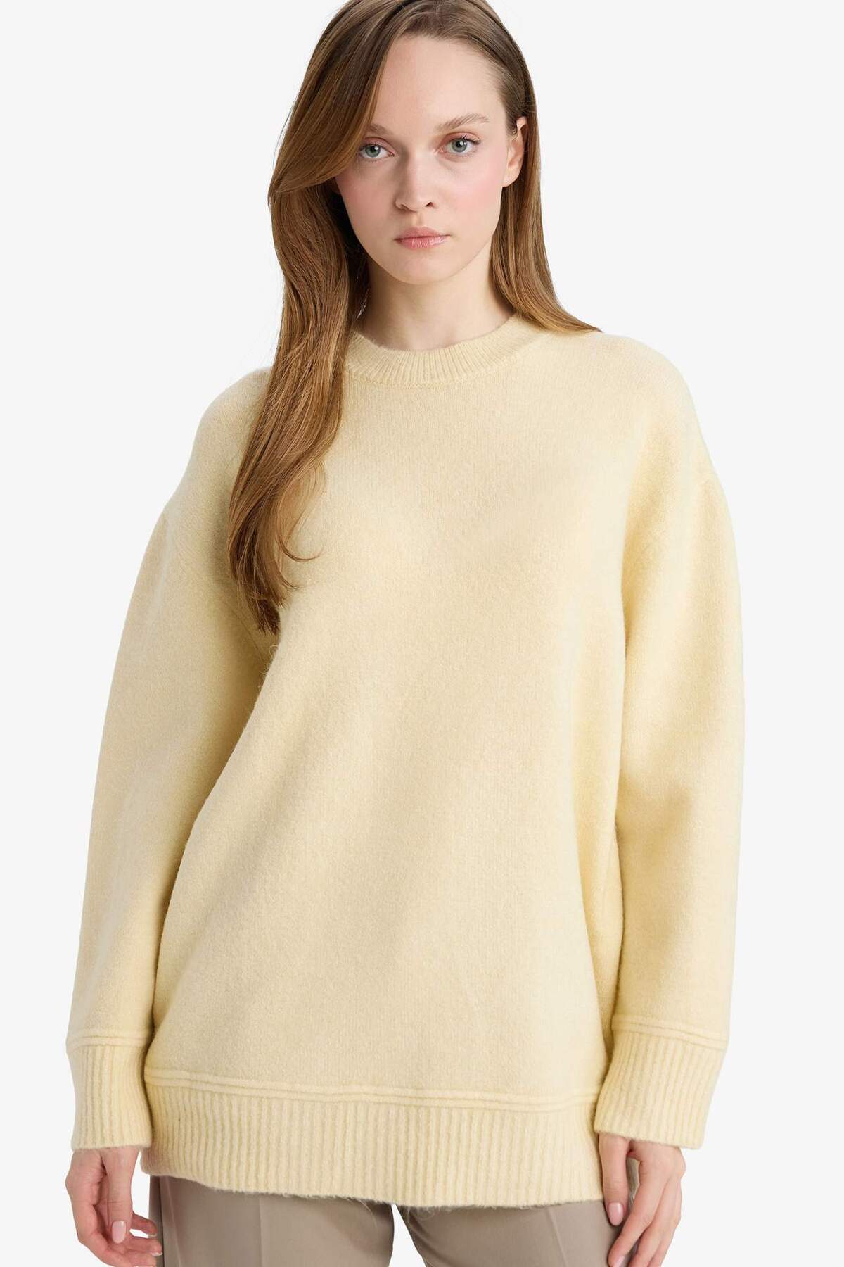 DeFacto Loose Fit Bisiklet Yaka Triko Kazak Tunik G7239AX25CW