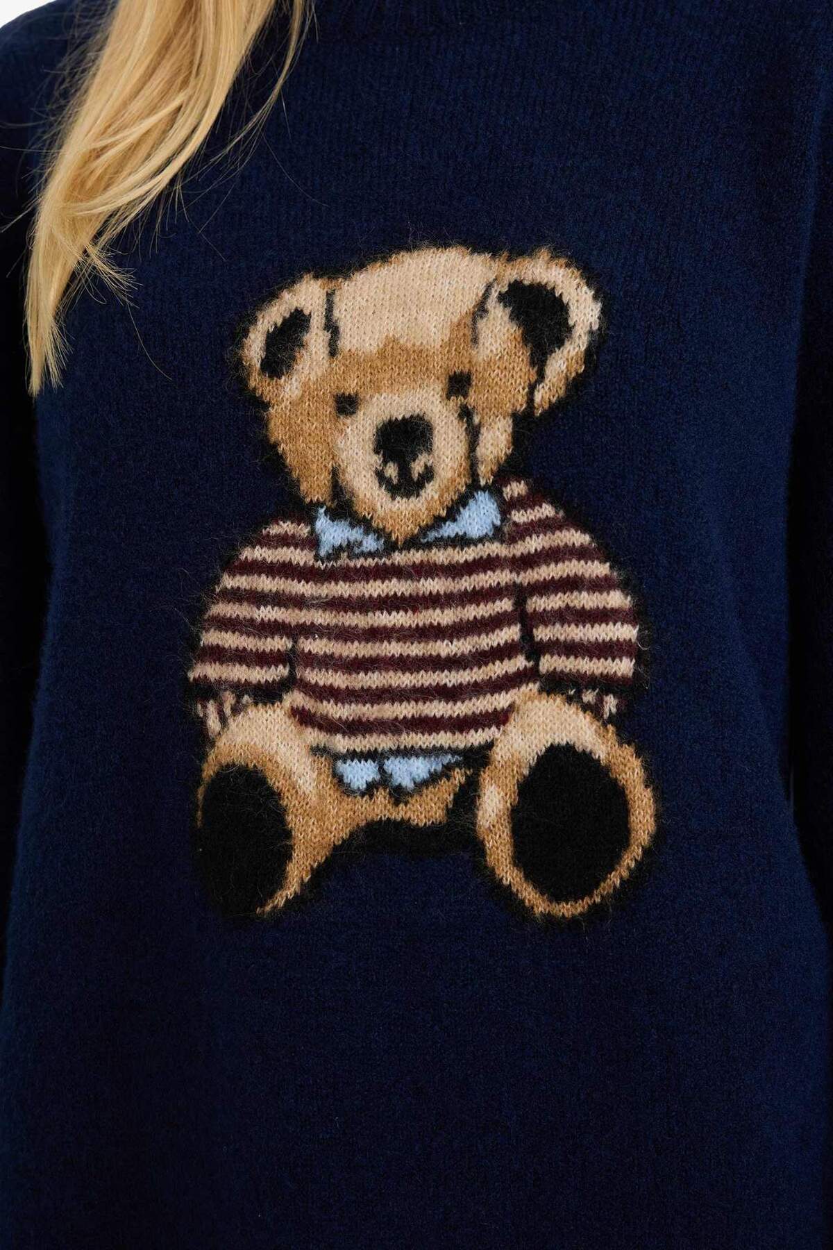 Defacto  Regular Fit Bisiklet Yaka Ayıcıklı Triko Kazak G6224AX25WN - Görsel 5