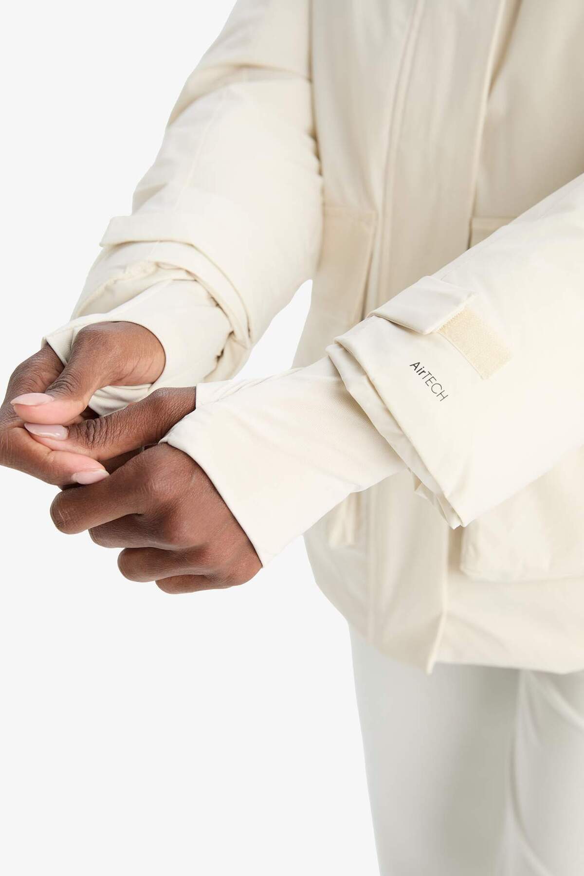 Defacto  Su İtici Regular Fit Kapüşonlu Fermuarlı Cepli Kışlık Mont C6032AX25WN - Görsel 5