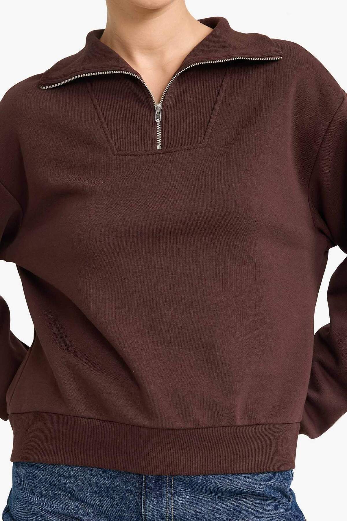 Defacto  Regular Fit Yarım Fermuarlı Balıkçı Yaka Basic Düz Sweatshirt G4761AX25WN - Görsel 4